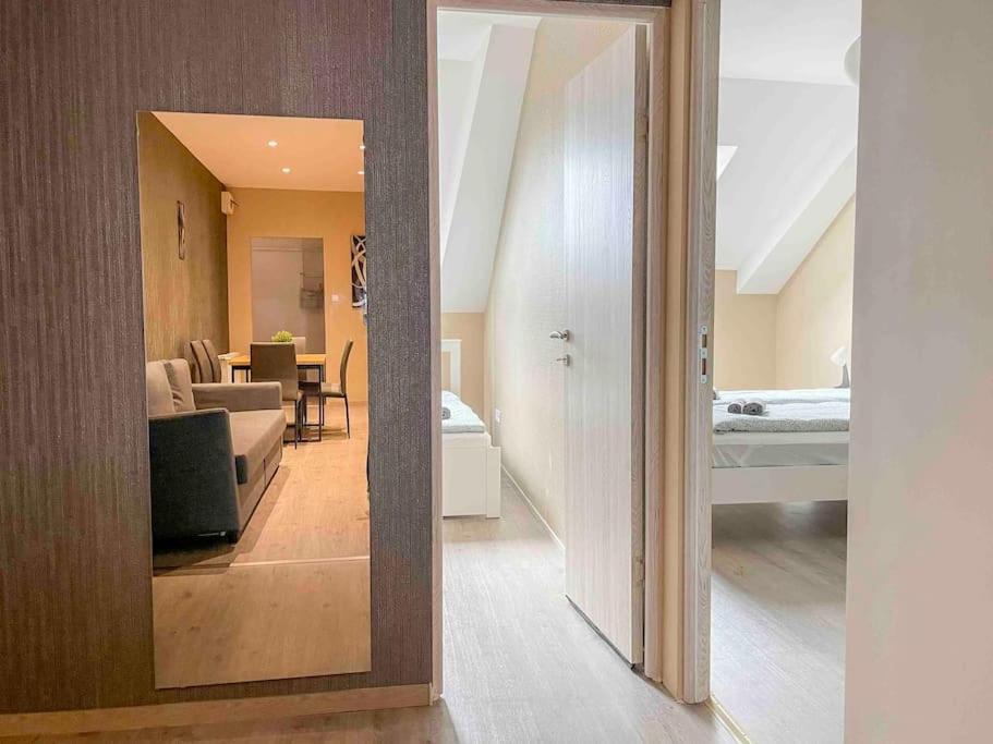 I77 Spacious Modern 3bedroom * Budapešť