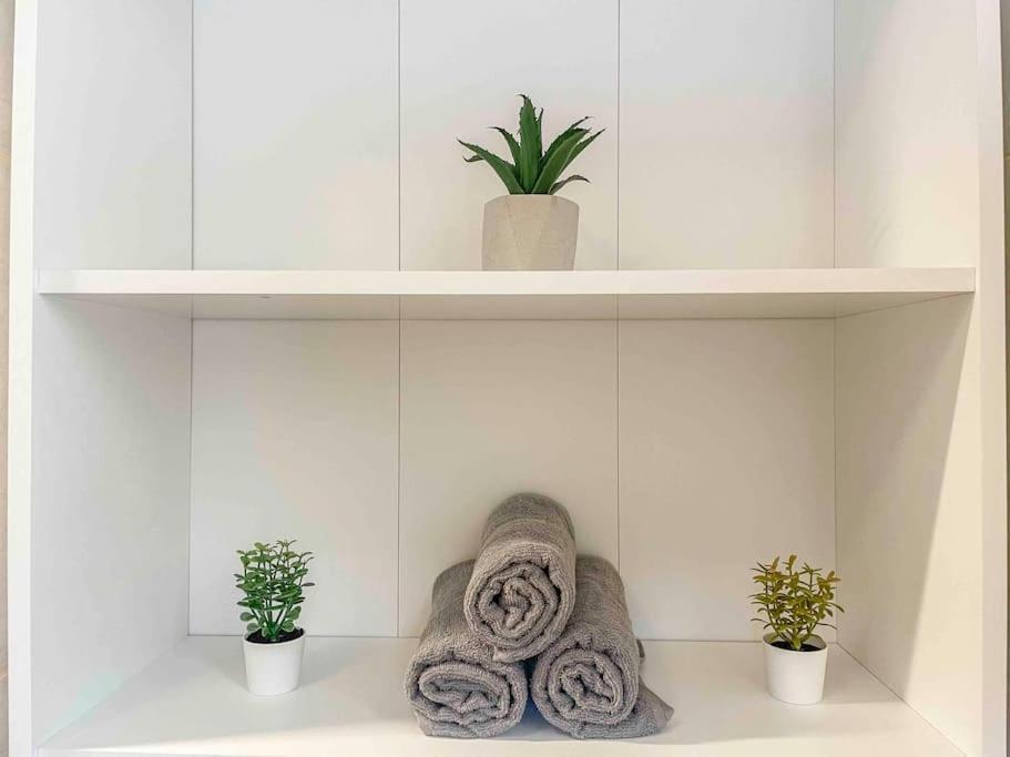 I77 Spacious Modern 3bedroom Apartment *