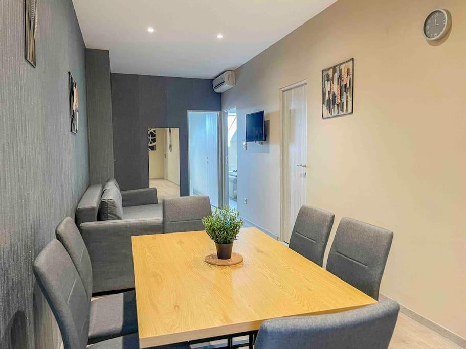 Apartment I77 Spacious Modern 3bedroom Budapest
