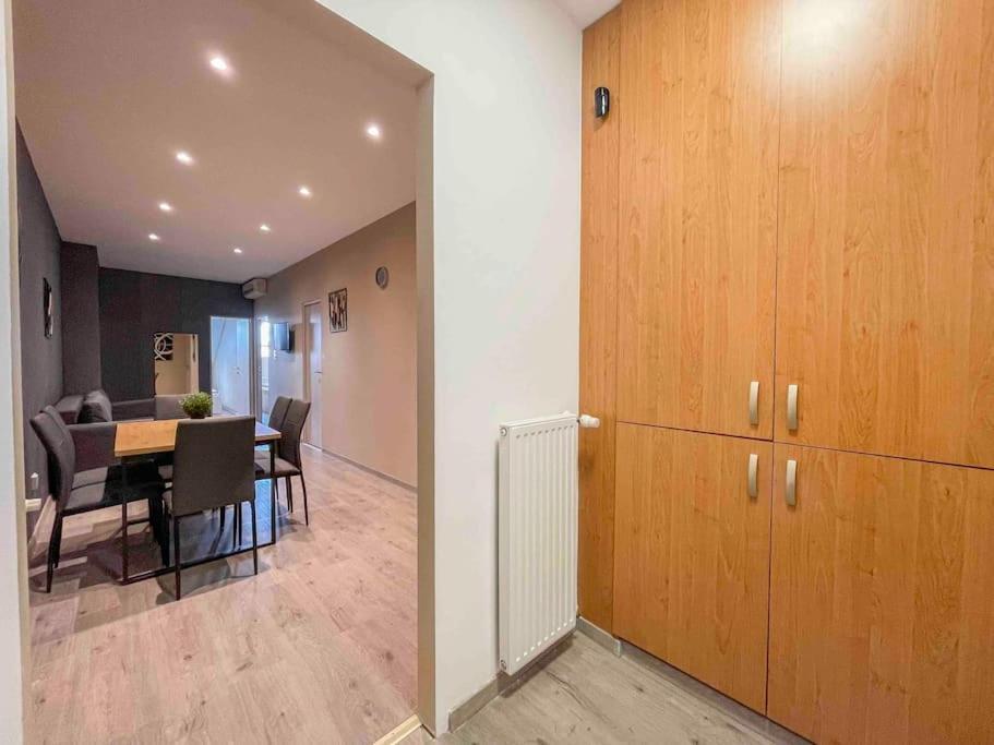I77 Spacious Modern 3bedroom Apartment