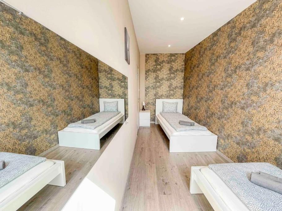 I77 Spacious Modern 3bedroom Apartment *
