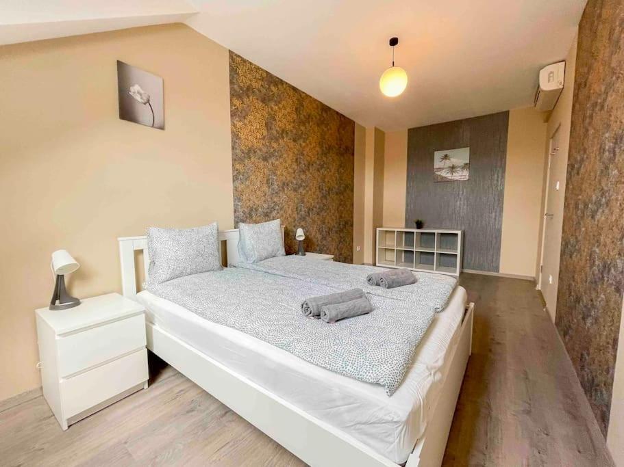 I77 Spacious Modern 3bedroom Apartment Budapest